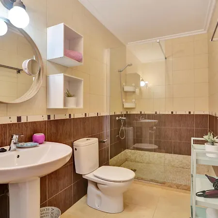 Апартаменты Casa Bita El Playa With Swimming Pool